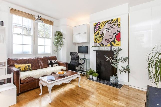 Flat for sale in Haberdasher Street, Hoxton, London