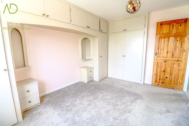 End terrace house to rent in Claremont, Cheshunt, Waltham Cross