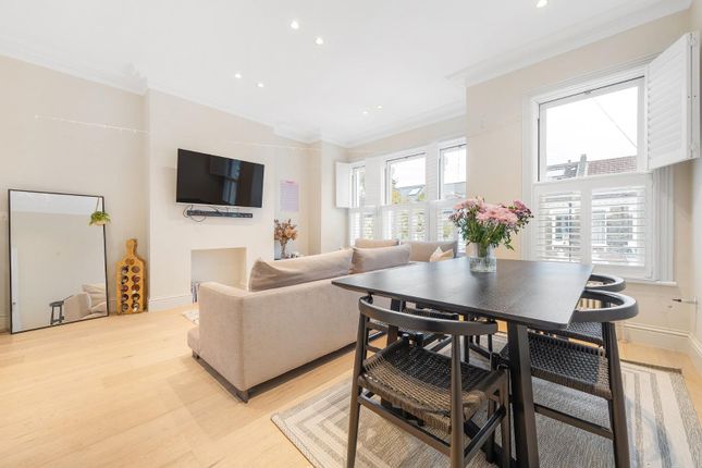 First and Second Floor Flat, 64, Helix Road, London photo 2