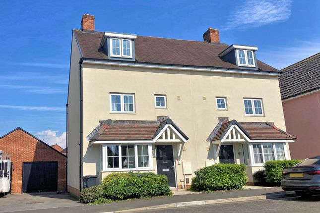 Town house for sale in Barley Fields, Thornbury, South Gloucestershire