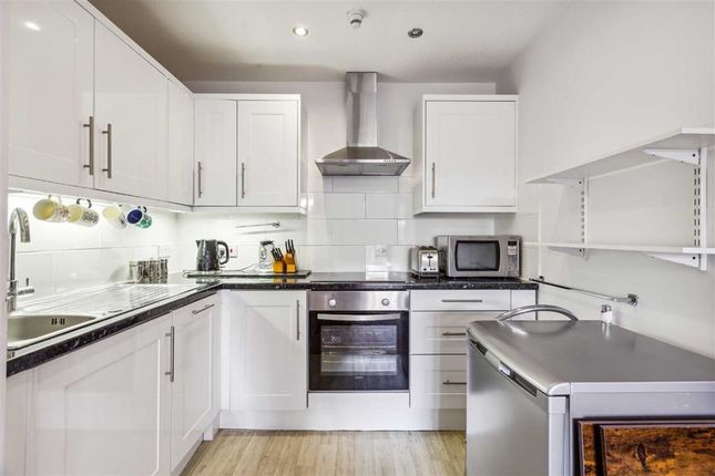 Flat for sale in Westcombe Park Road, London