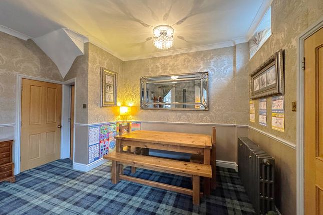 Family Dining Lounge