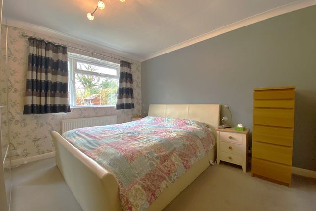 Bungalow to rent in Hayley Green, Warfield, Binfield