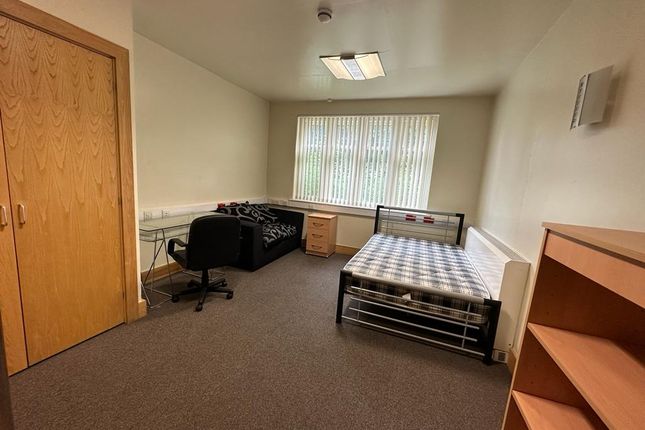 Thumbnail Studio to rent in London Road, Leicester