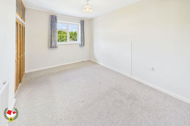 9 Hembury Close, Gloucester photo 4