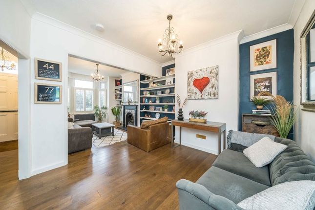 4A, Franche Court Road, London photo 2