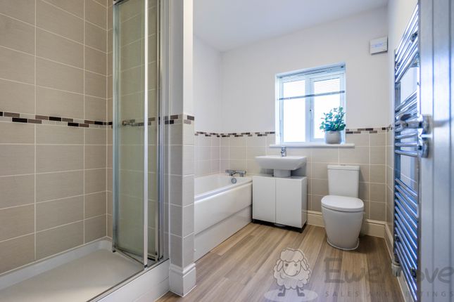 4-Piece Family Bathroom