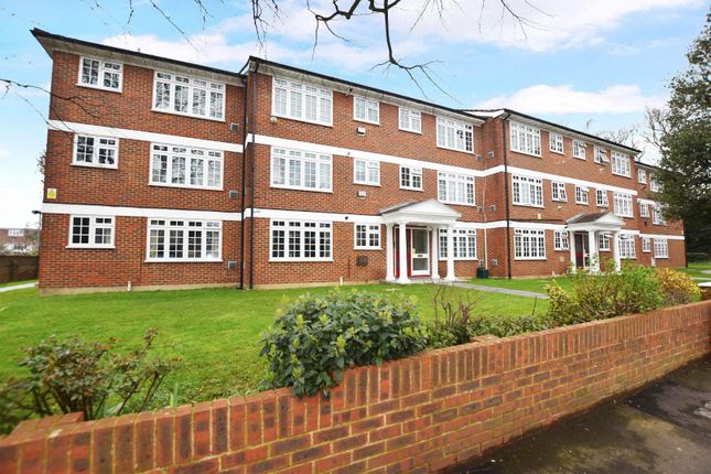 Thumbnail Flat to rent in Copper Beeches, Witham Road, Isleworth