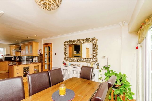27, Raven Road, West Midlands photo 2