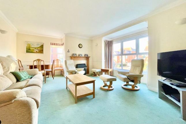 Flat for sale in Foley Mews, Claygate, Esher