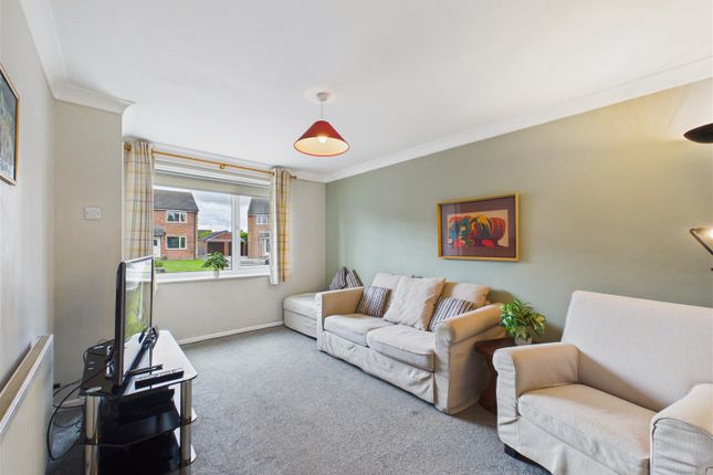 14, Briar Close, Newport photo 2