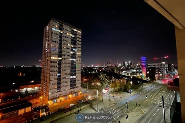 Thumbnail Flat to rent in River Heights, London