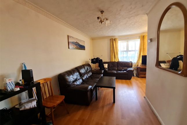29,, Midland Terrace, London photo 2