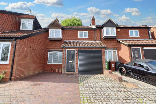 Thumbnail Terraced house for sale in Nash Close, Elstree, Borehamwood