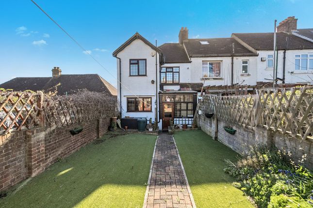 6 Powlett Road, Rochester photo 2