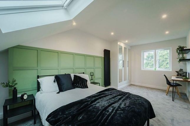 Bedroom 1.Jpg