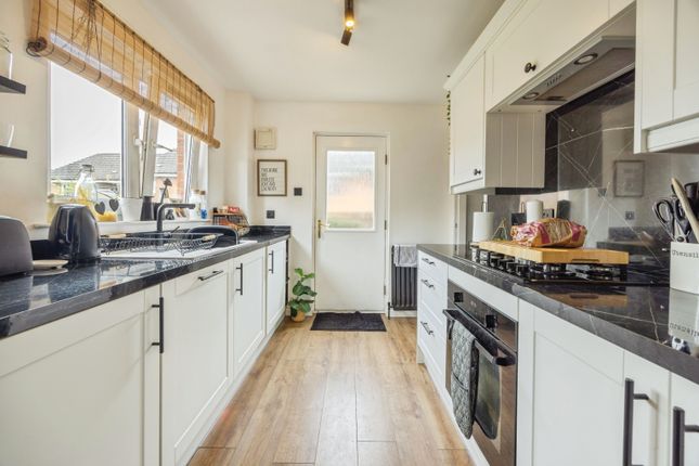 5, Fivestanks Court, Broxburn photo 4
