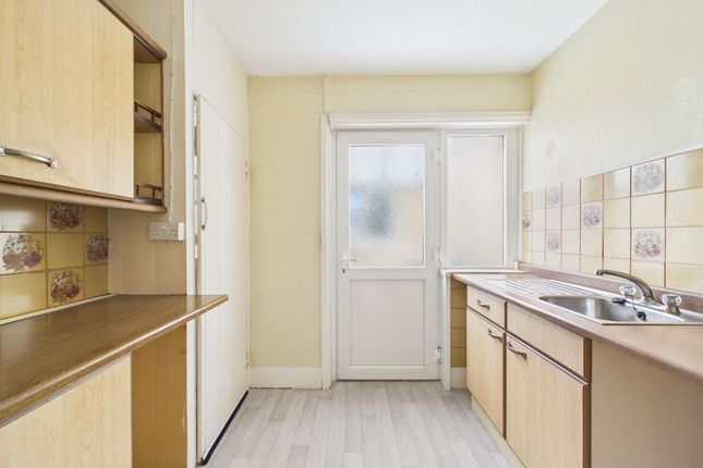 32 Lynstone Road, Bude photo 3
