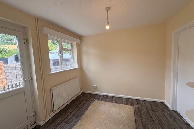 61, Leigh Road, Andover photo 3