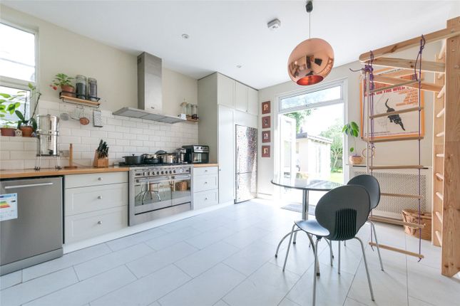 Thumbnail Flat to rent in Holland Road, London
