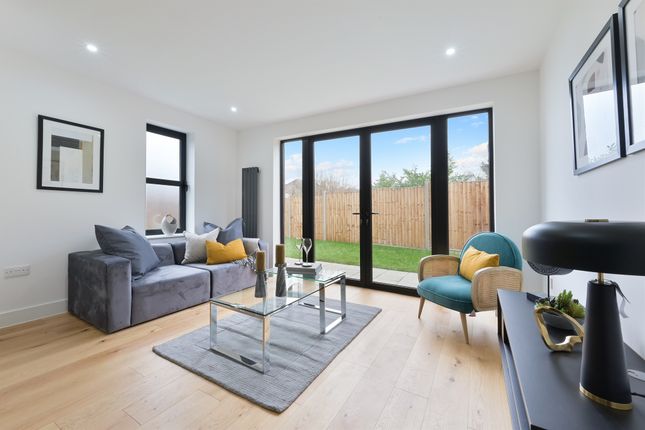 Thumbnail Property for sale in Croham Valley Road, Selsdon, South Croydon