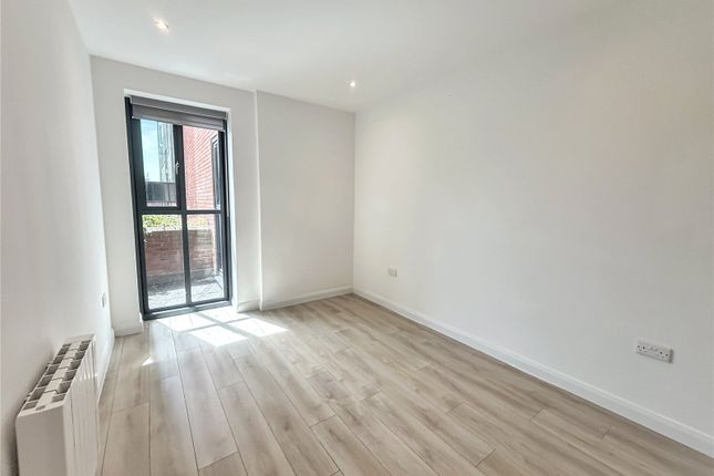 Flat 7 Chesterfield House,, 7, Bath Road, Berkshire photo 3