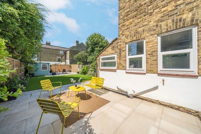 80, Kempshott Road, London photo 4