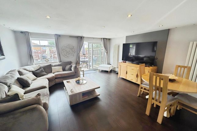 59, Ashdale Drive, West Midlands photo 3