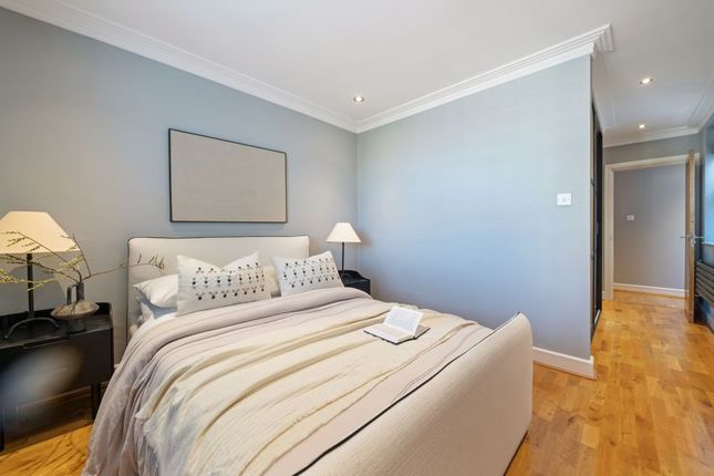 Flat for sale in Bristol House, Southampton Row, Holborn, London