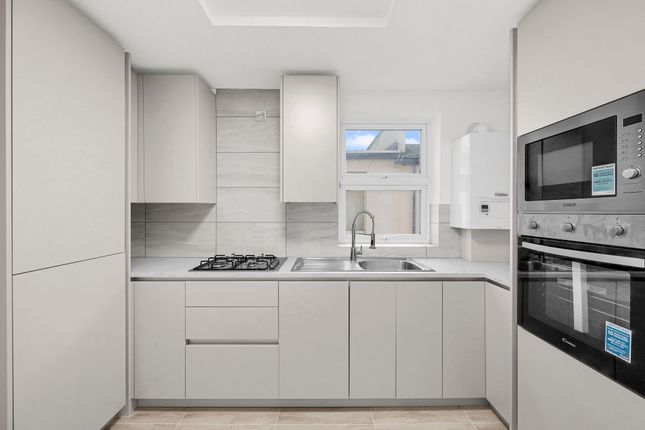 48a Hendon Lane, Finchley photo 2