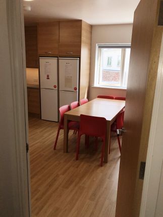 Flat to rent in Vermont Close, Southampton
