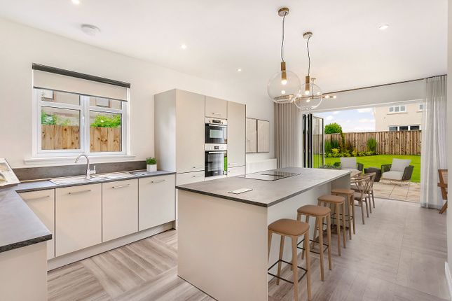 63, Strathaven Road, Hamilton, ml3 7Ux photo 2