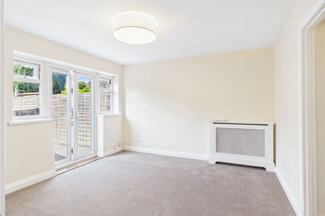 1A, Endsleigh House, Merstham photo 3