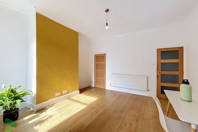 106, Watery Lane, Darwen photo 5