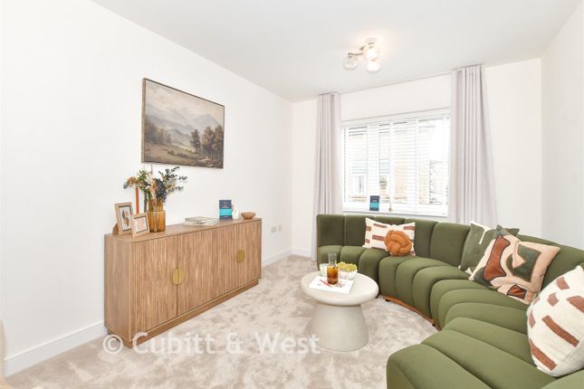 The Wotton, Dunlin Square, Chichester photo 2