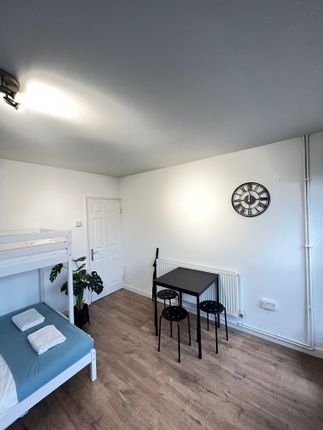 16 Ritson House, Caledonian Road, Greater London photo 2