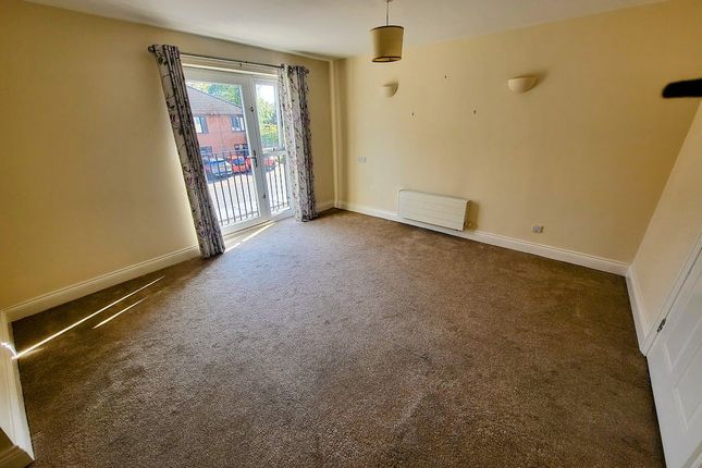 20 The Limes, Newport Pagnell photo 4
