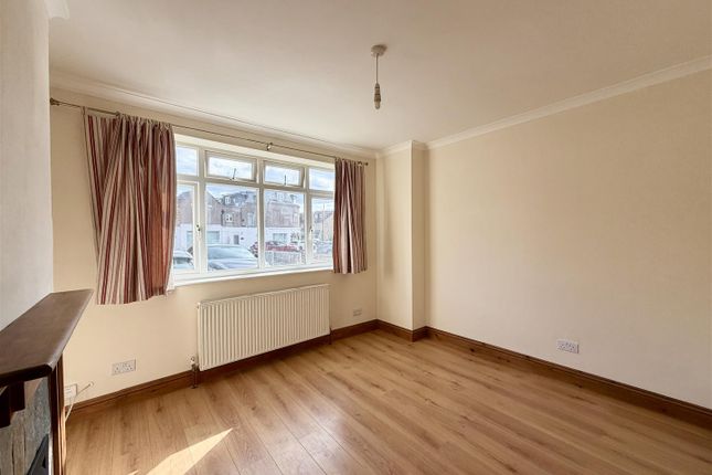 109 & 109A, Brentwood Road, Romford photo 2