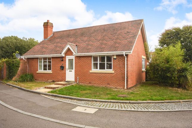 Thumbnail Bungalow to rent in Marconi Gardens, Pilgrims Hatch, Brentwood