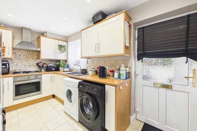 11, Libertus Court, Gloucestershire photo 3