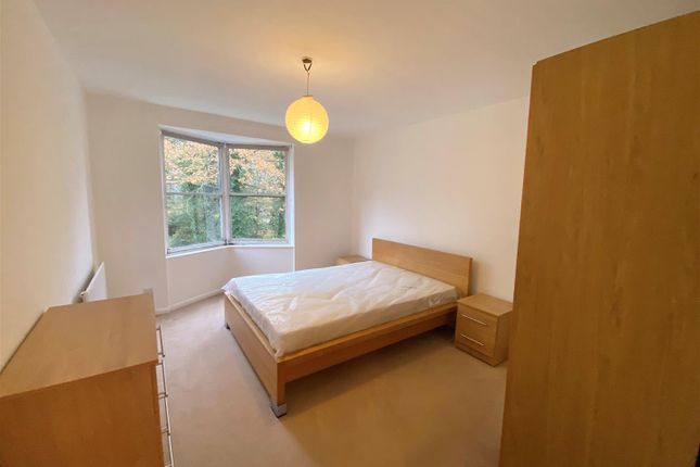 30, Chantry Court, Hatfield photo 4