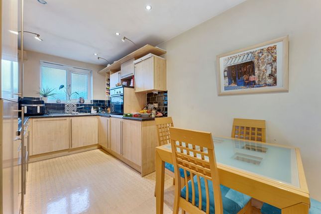 Saxon Court,Apartment 11, Marsland Road, Sale photo 4