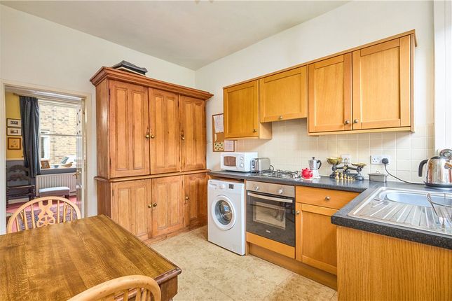 17, Albion Street, West Yorkshire photo 4