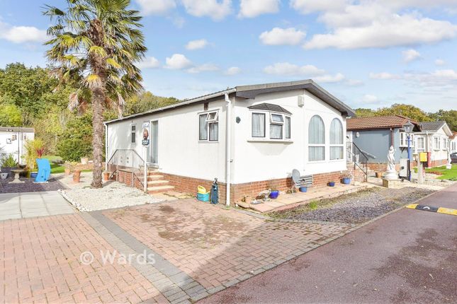 2-bed caravan on 2, Bluebell Woods Park, Canterbury, £140,000