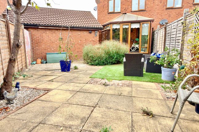 26, Cypress Road, Tewkesbury photo 3