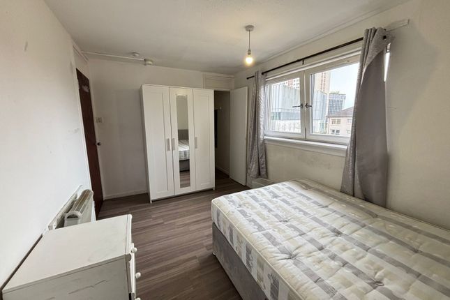 35 St. Mungo Avenue, G4, Lanarkshire photo 5