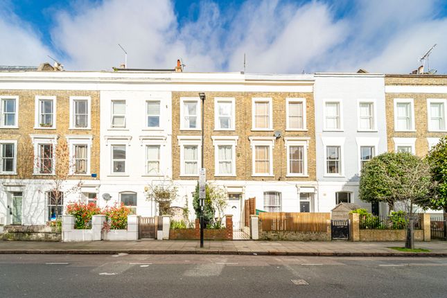 Thumbnail Flat for sale in Windsor Road, Holloway, London