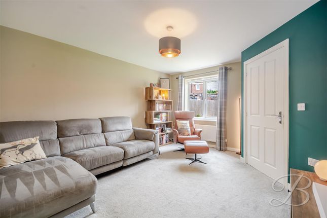 31, Blackthorn Gardens, Mansfield photo 4