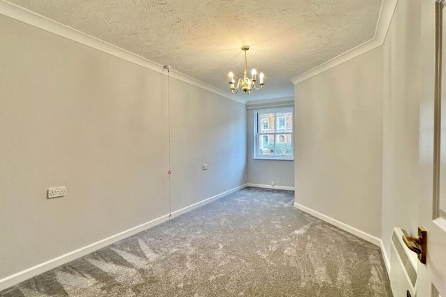Flat 31 Avongrove Court, The Avenue, Taunton photo 4