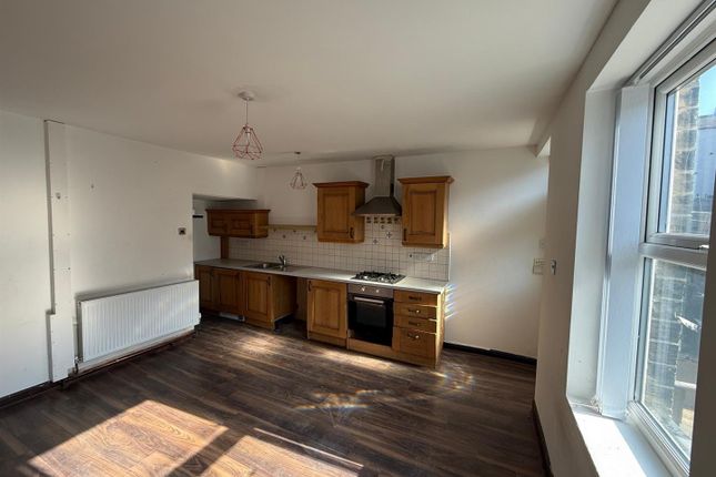 12, Junction Row, Bradford photo 2